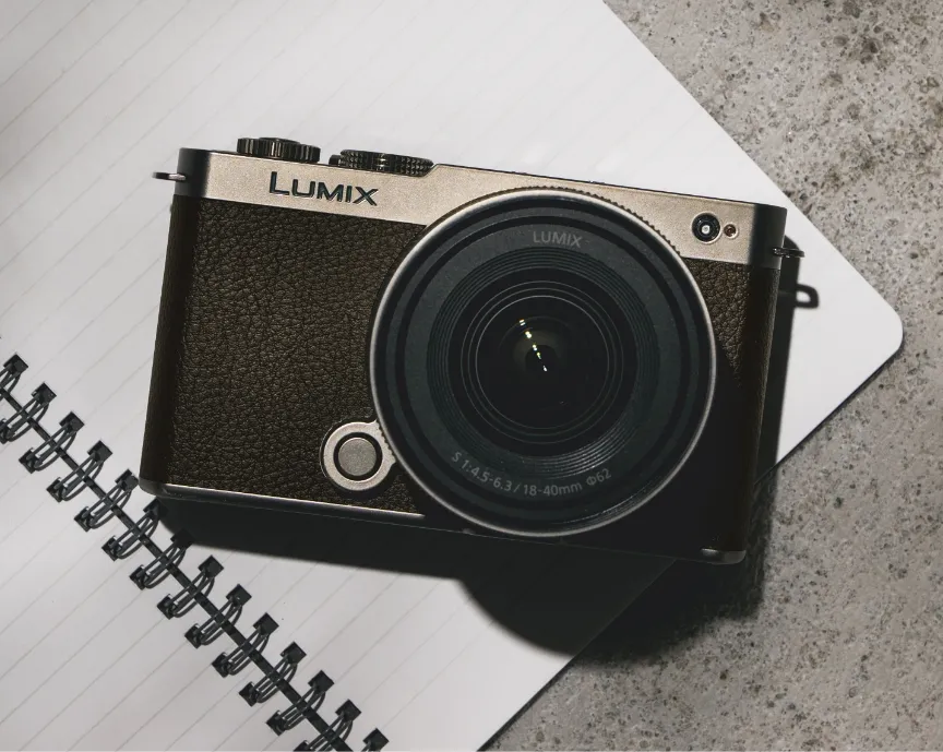 Panasonic Lumix S9 3