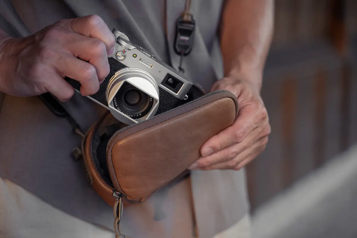 Wotancraft Full Leather Portable Camera Pouch: Tas Kamera Ringkas dan Premium dengan Material Kulit Asli 26 Wotancraft Full Leather Portable Camera Pouch 3