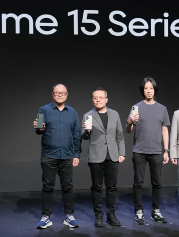 realme 15 Series 5G Hadir di Indonesia, Harga Mulai Rp4,99 Juta Rupiah 32 realme 15 Series 5G