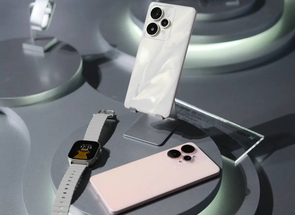 realme 15 Series 5G Hadir di Indonesia, Harga Mulai Rp4,99 Juta Rupiah 27 realme 15 Series 5G 2