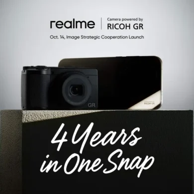 realme X Ricoh