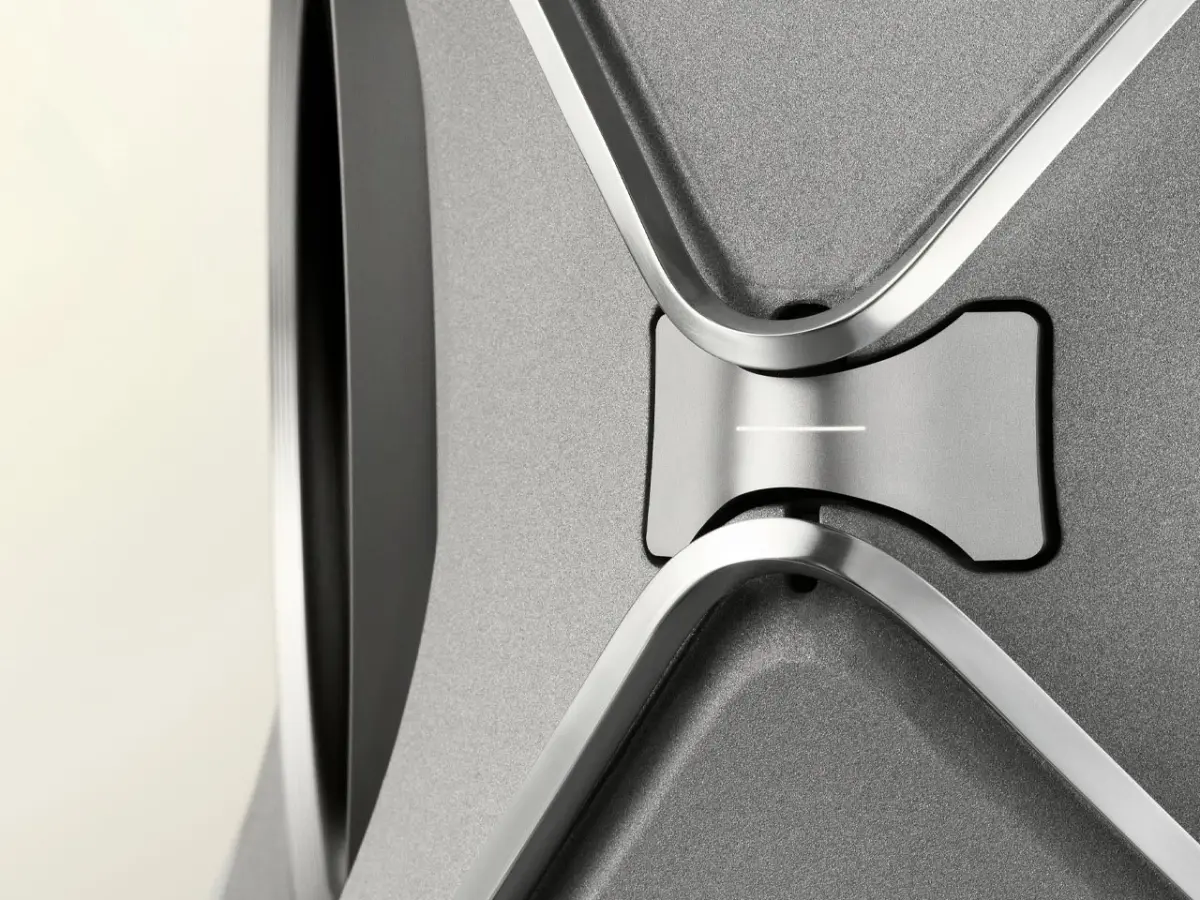 Bang & Olufsen Beolab 90 Titan Edition: Speaker Premium Edisi Terbatas untuk Para Sultan 26 Bang Olufsen Beolab 90 Titan Edition 3