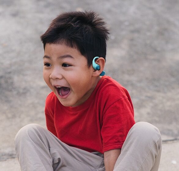 JBL Junior Free: Headphone Open-Ear Ramah Anak, Baterai Tahan 10 Jam 28 JBL Junior Free