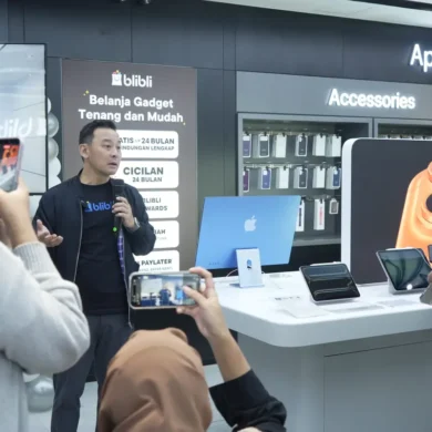 blibli apple store central park jakarta 2025