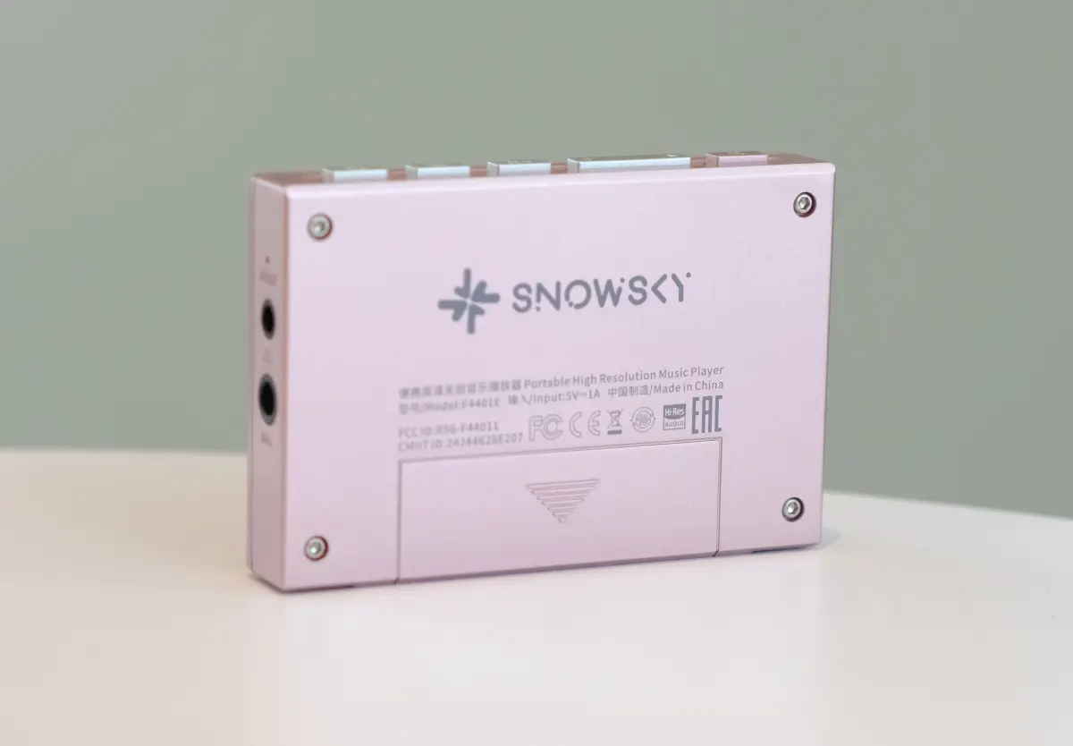 fiio snowsky echo mini DAP belakang