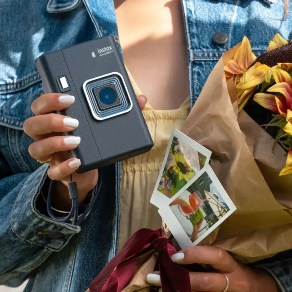 Fujifilm Instax Mini LiPlay+ Resmi Dijual dengan Harga 3,488 Juta Rupiah 42 fujifilm instax mini liplay plus