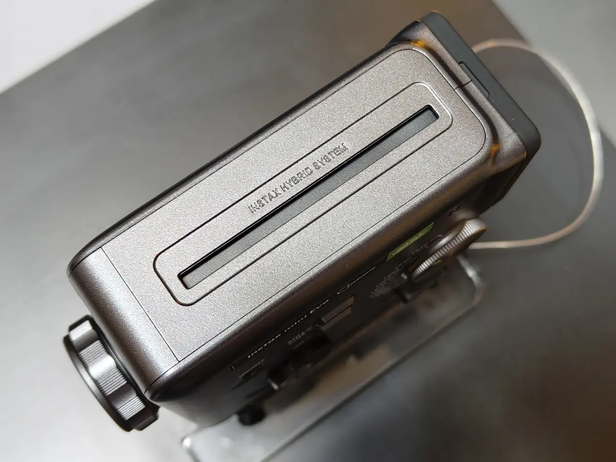 Fujifilm instax mini Evo Cinema dan instax mini Link12