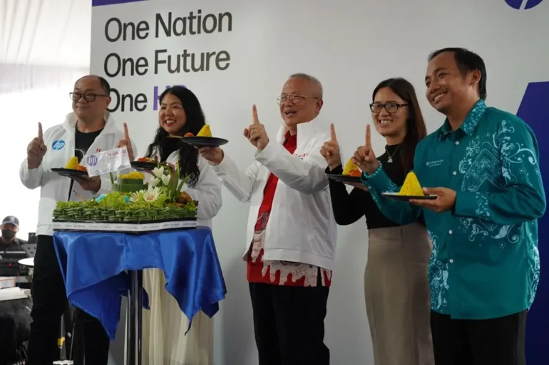 Grand Opening HP World BSD Serpong IT Galeri Grand Opening HP World BSD Serpong IT Galeri