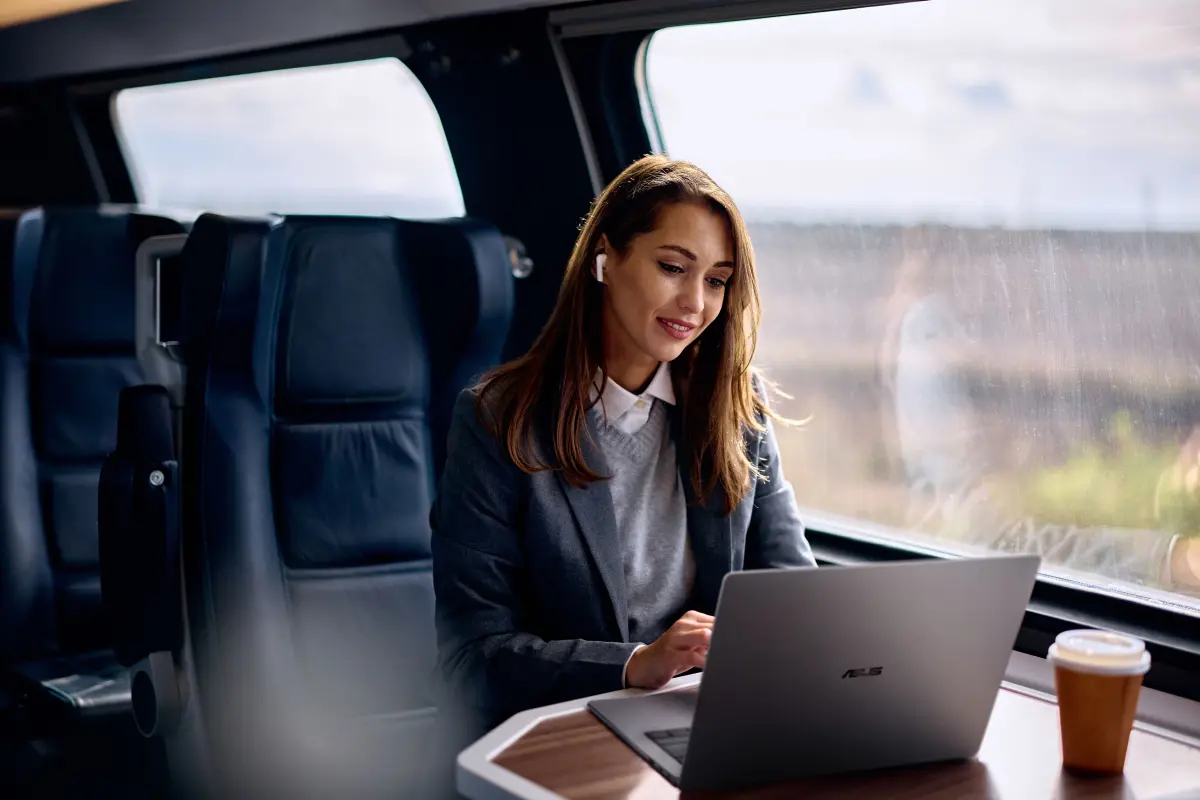 ASUS ExpertBook PM5 G2 mobile