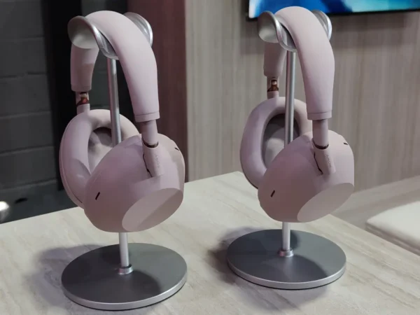 Sony WH 1000XM6 Sand Pink 2