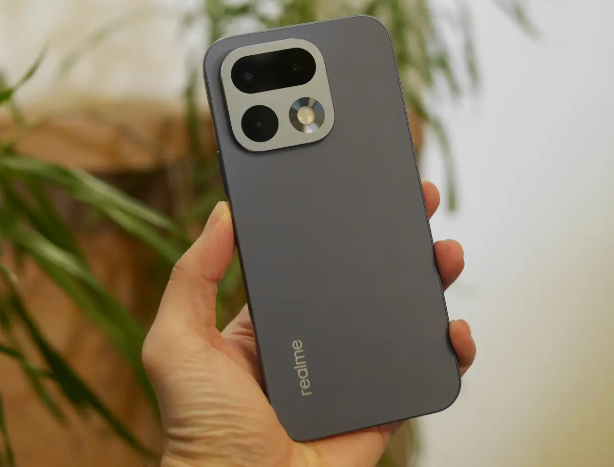 realme 16 Pro 5G 1
