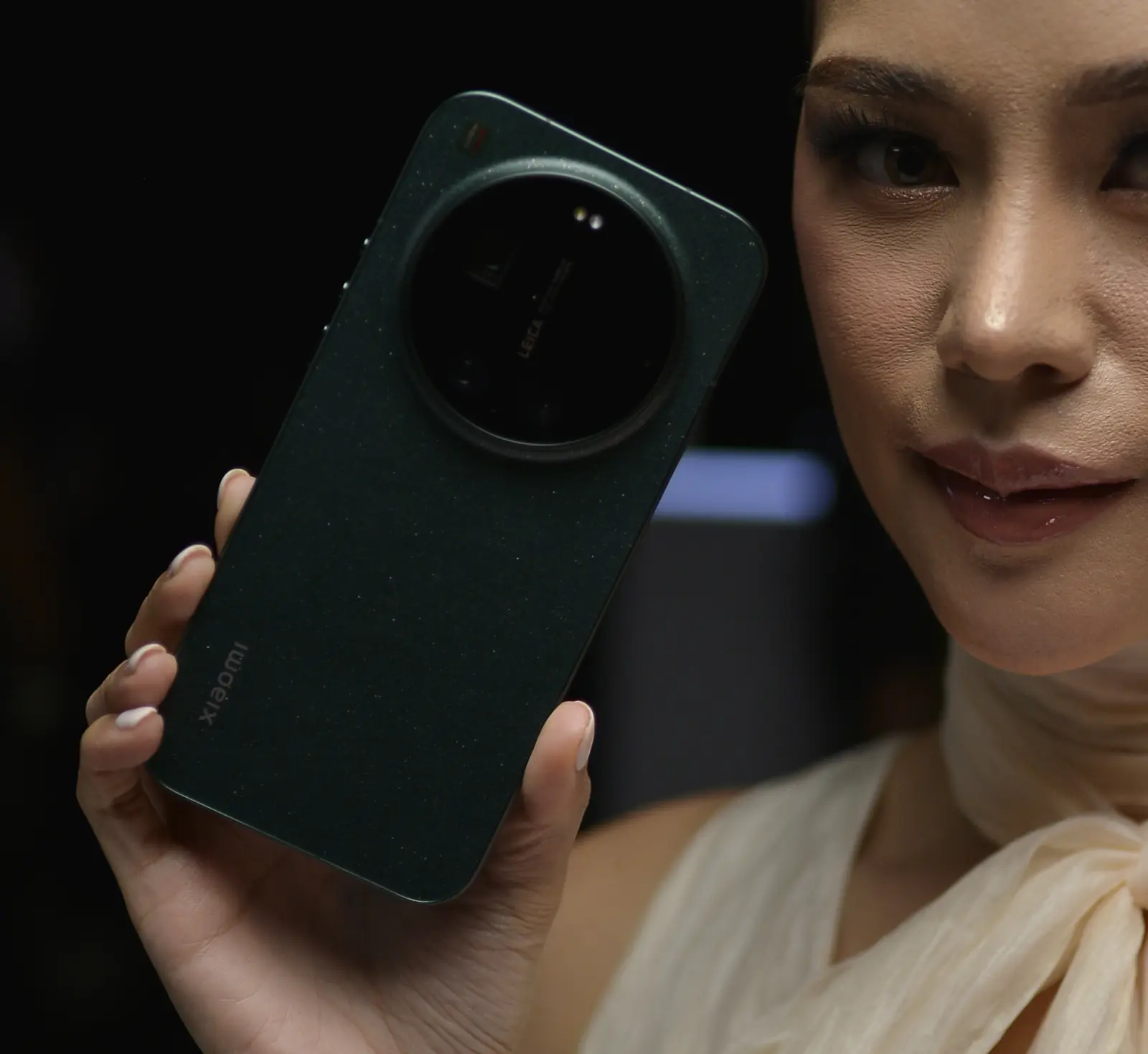 xiaomi 17 ultra green