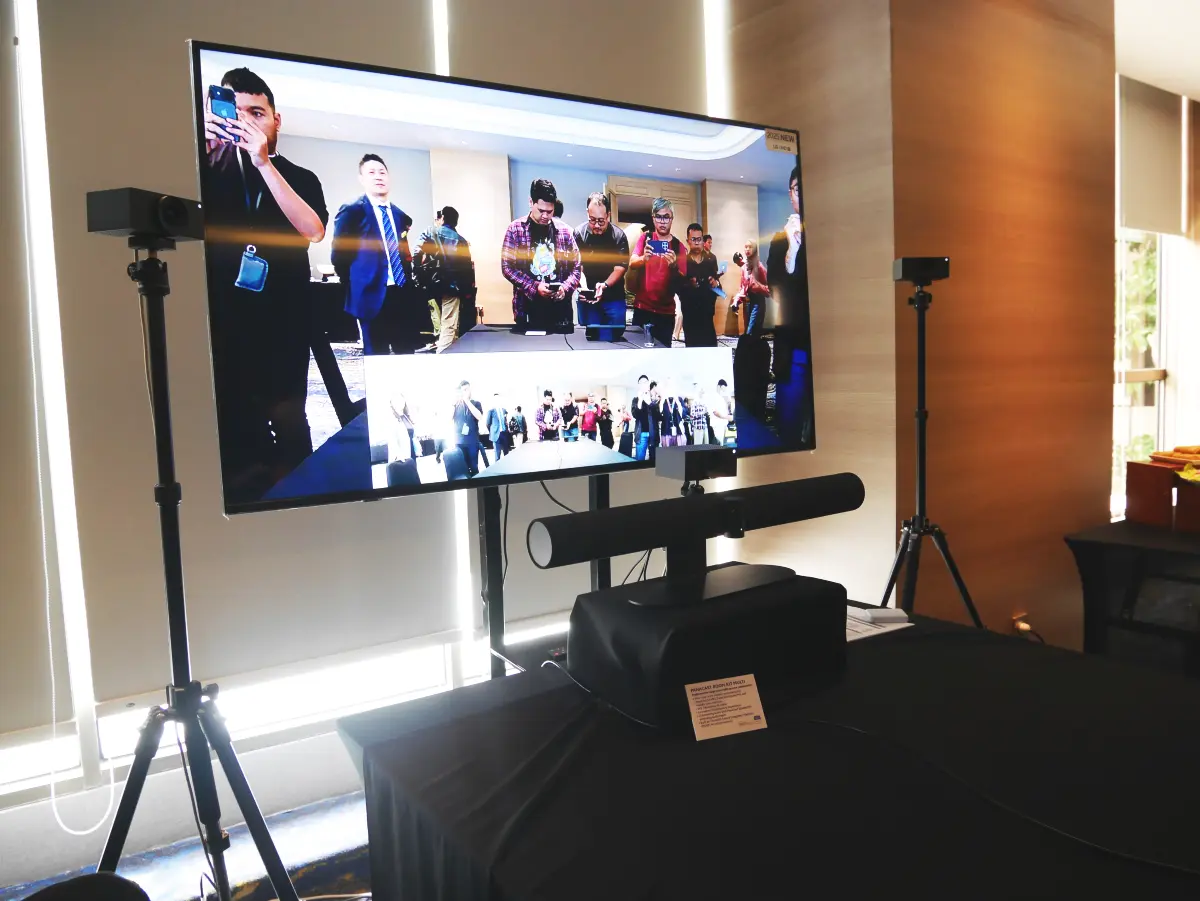 Jabra Evolve3 dan Panacast Room Kit 5