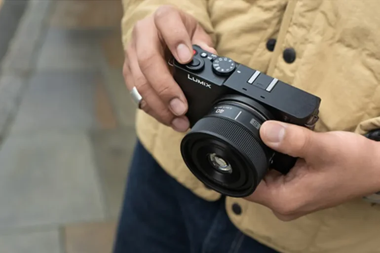 Panasonic Lumix S 40mm f2 4 Panasonic Lumix S 40mm f2