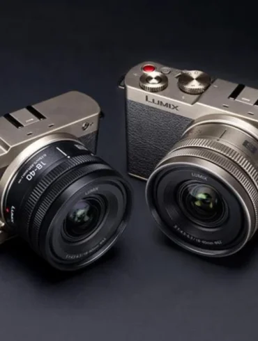 Panasonic Lumix S9 Black Titanium Edition 1