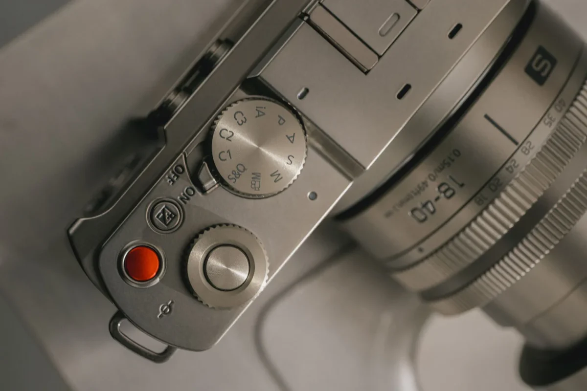 Panasonic Lumix S9 Black Titanium Edition 3