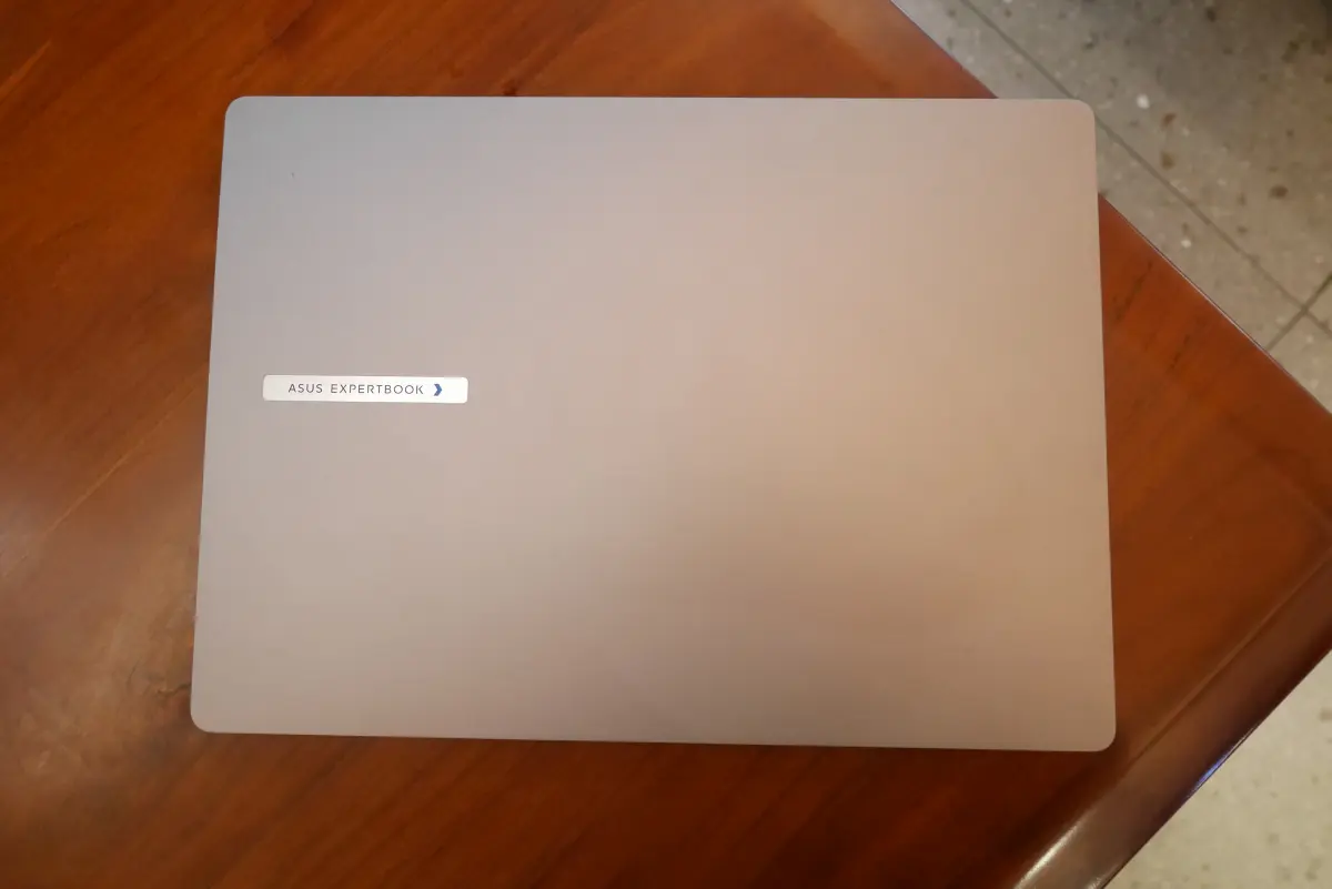 ASUS ExpertBook P3405CVA 1