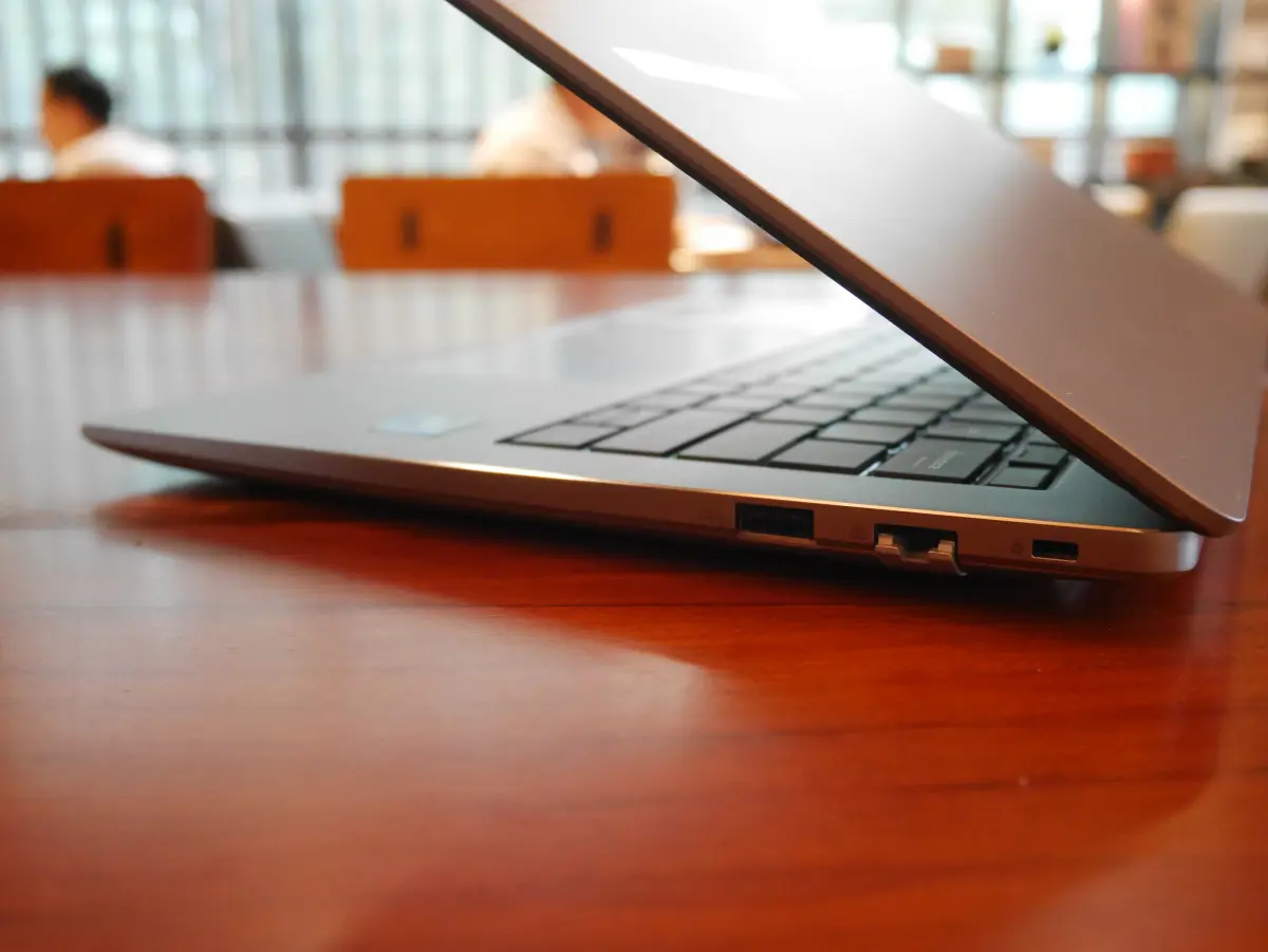 ASUS ExpertBook P3405CVA 3
