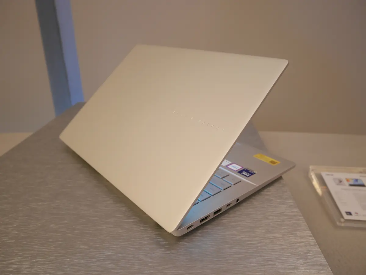 ASUS Vivobook S14 2026