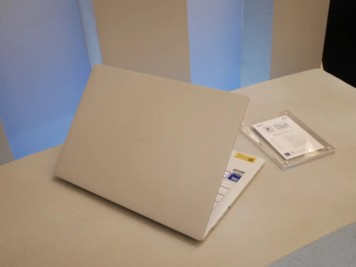 ASUS Zenbook S14 OLED 2026 2