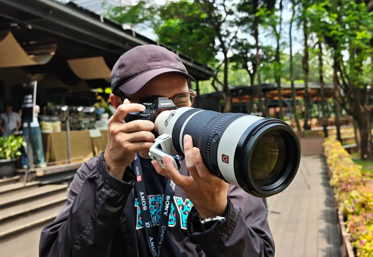 Sony Alpha 7R VI dan Lensa FE 100-400mm F4.5 GM OSS Resmi Dijual, Harga 70 Jutaan Rupiah 23 Sony a7R VI 3