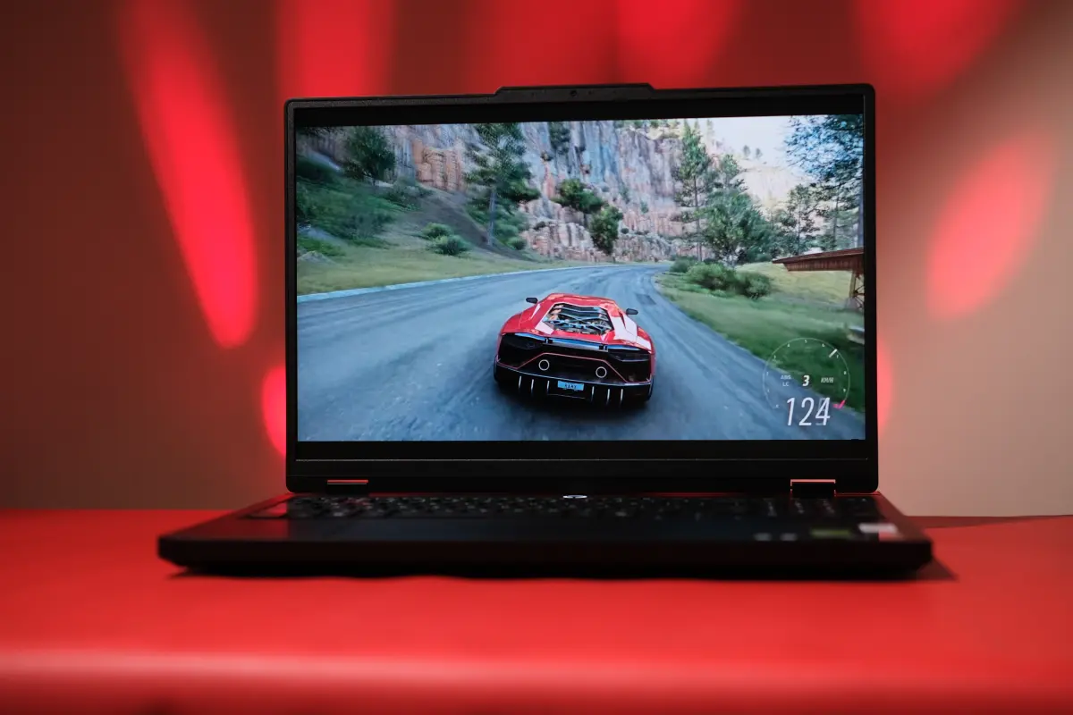 Lenovo Legion Pro 5 16IRX10 6