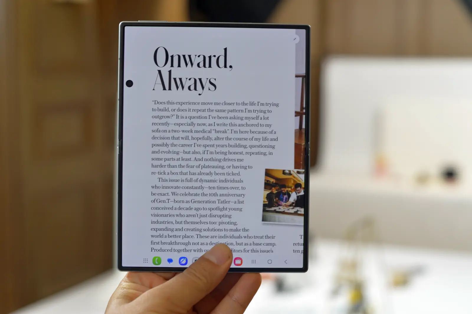samsung galaxy z fold 8 screen ebook reader portrait
