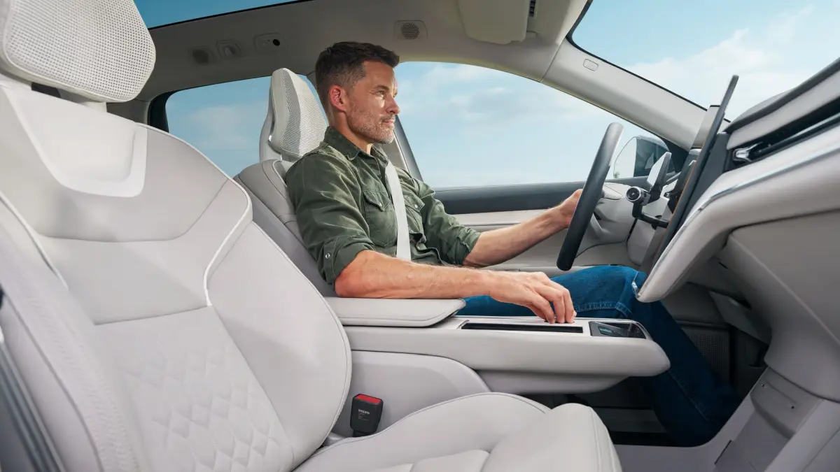 volvo EX90 interior